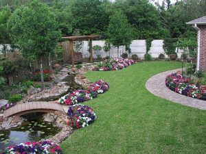 Backyard Design Flower Decor